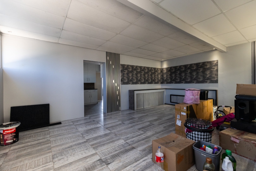 4 Bedroom Property for Sale in Bluewater Bay Eastern Cape